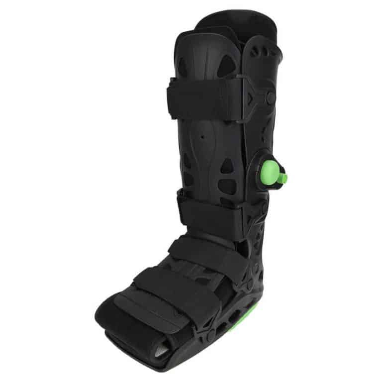 Lightweight orthopedic boot for ankle immobilization