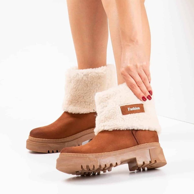 Sheepskin-lined leather orthopedic boots for women brown