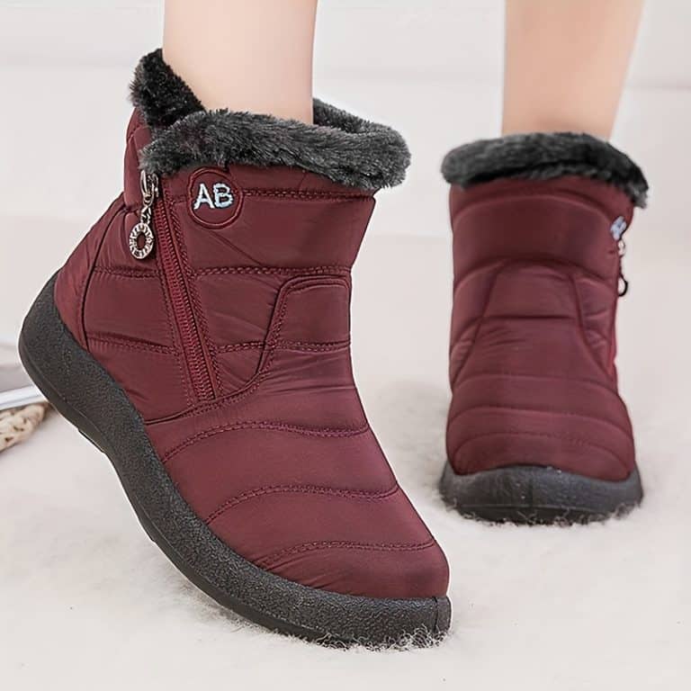 Red ankle boots with soft interior for women with flat feet, closure.