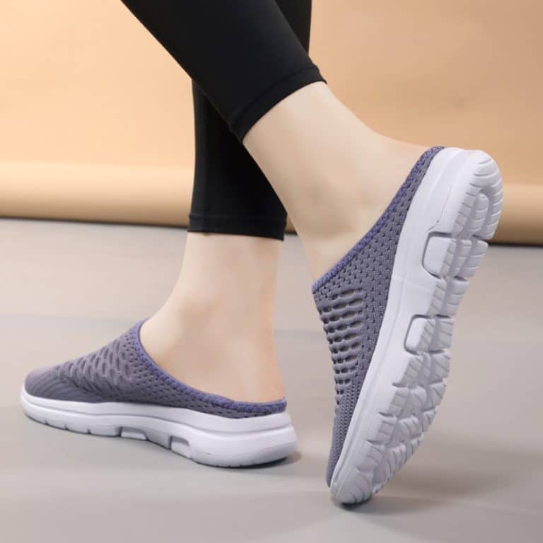 Breathable indoor sandals in braided textile for women, light purple